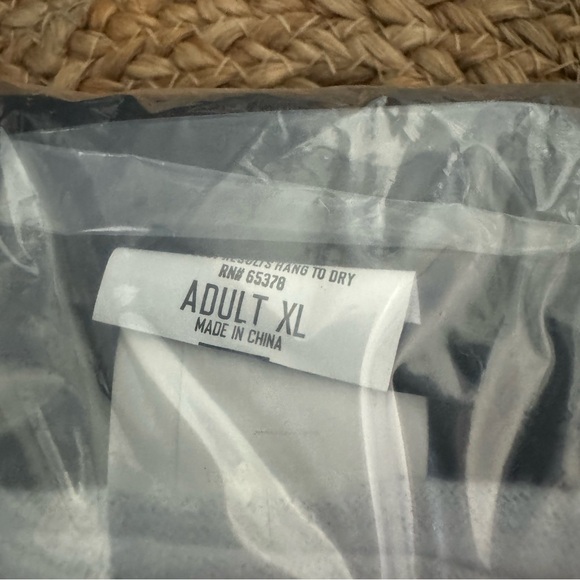 Los Angeles Clippers Jacket & Hat - Picture 2 of 8